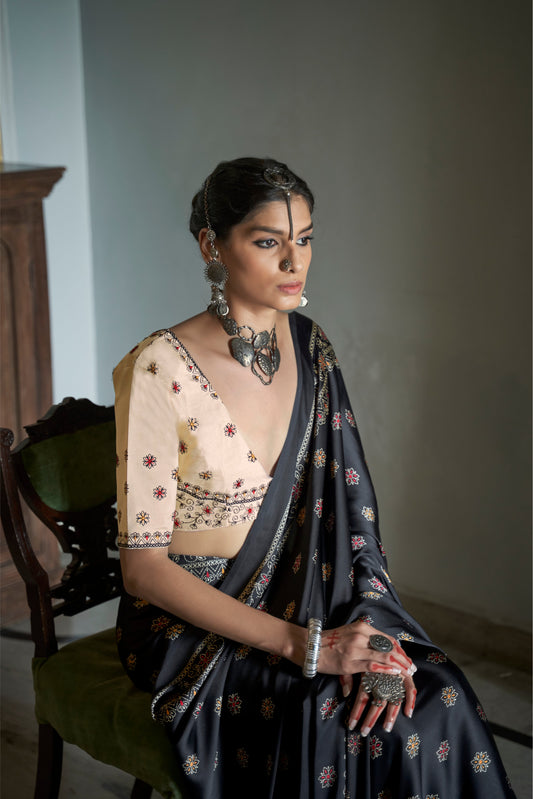 Night Achromatic Gajji Silk Printed Saree