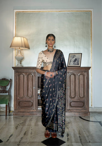 Night Achromatic Gajji Silk Printed Saree