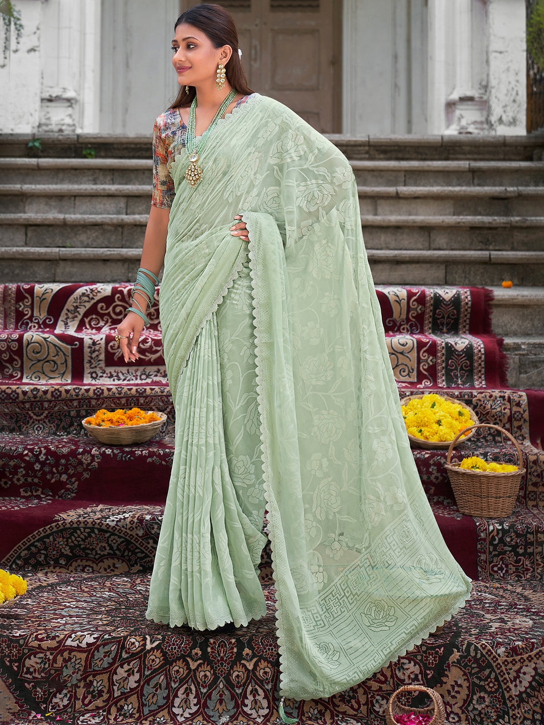 Women's Embellished & Sequined Saree With Unstitched Blouse - Green